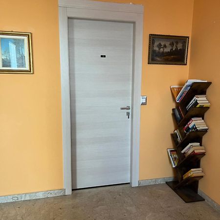 Boutique Affittacamere Attico In Centro 库尼奥 外观 照片